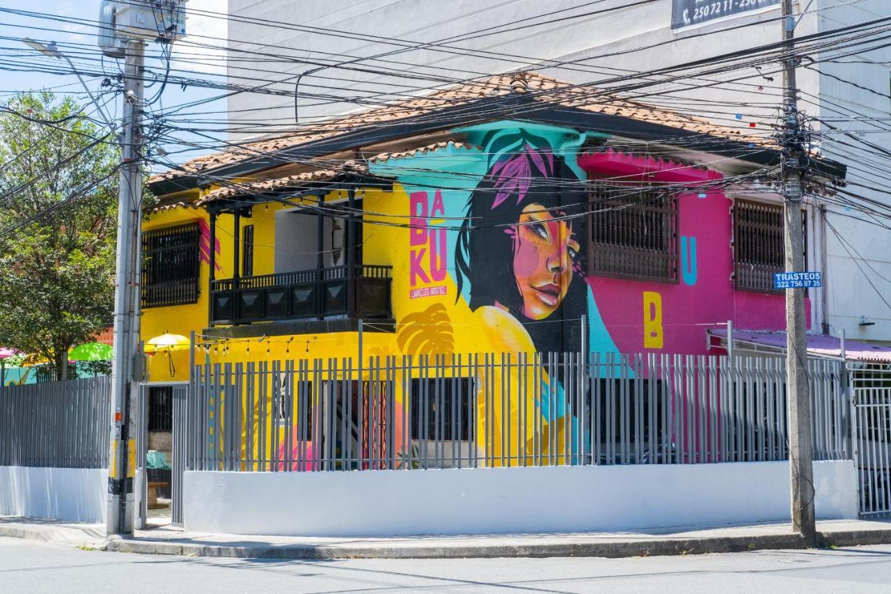 Baku Laureles Hostel Medellin Exterior photo